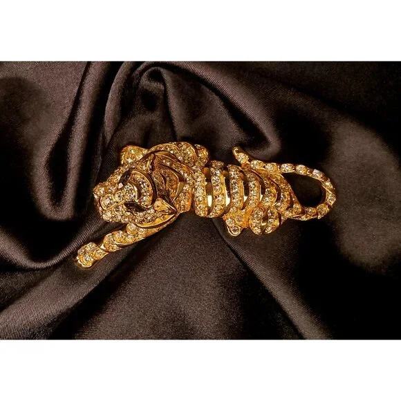 Vintage Signed TRIFARI Tiger Large Brooch Pin Gold Plated with Crystals - Picture 5 of 6